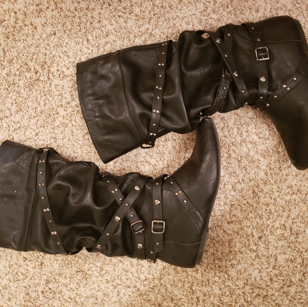Cute black boots